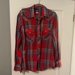 Wrangler Men's Red and Blue Plaid Button Down Shirt
